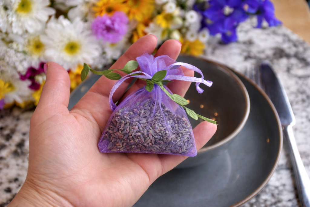 Lavender Sachet – Natural Fragrance Sachet by Amber Sisters
