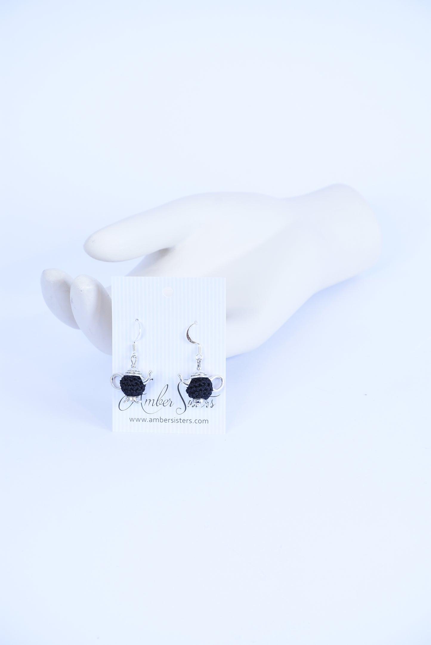 Handmade Mini Teapot Earrings – Cute Crochet Jewelry, Unique Gift Idea for Tea Lovers, Artisan Earrings