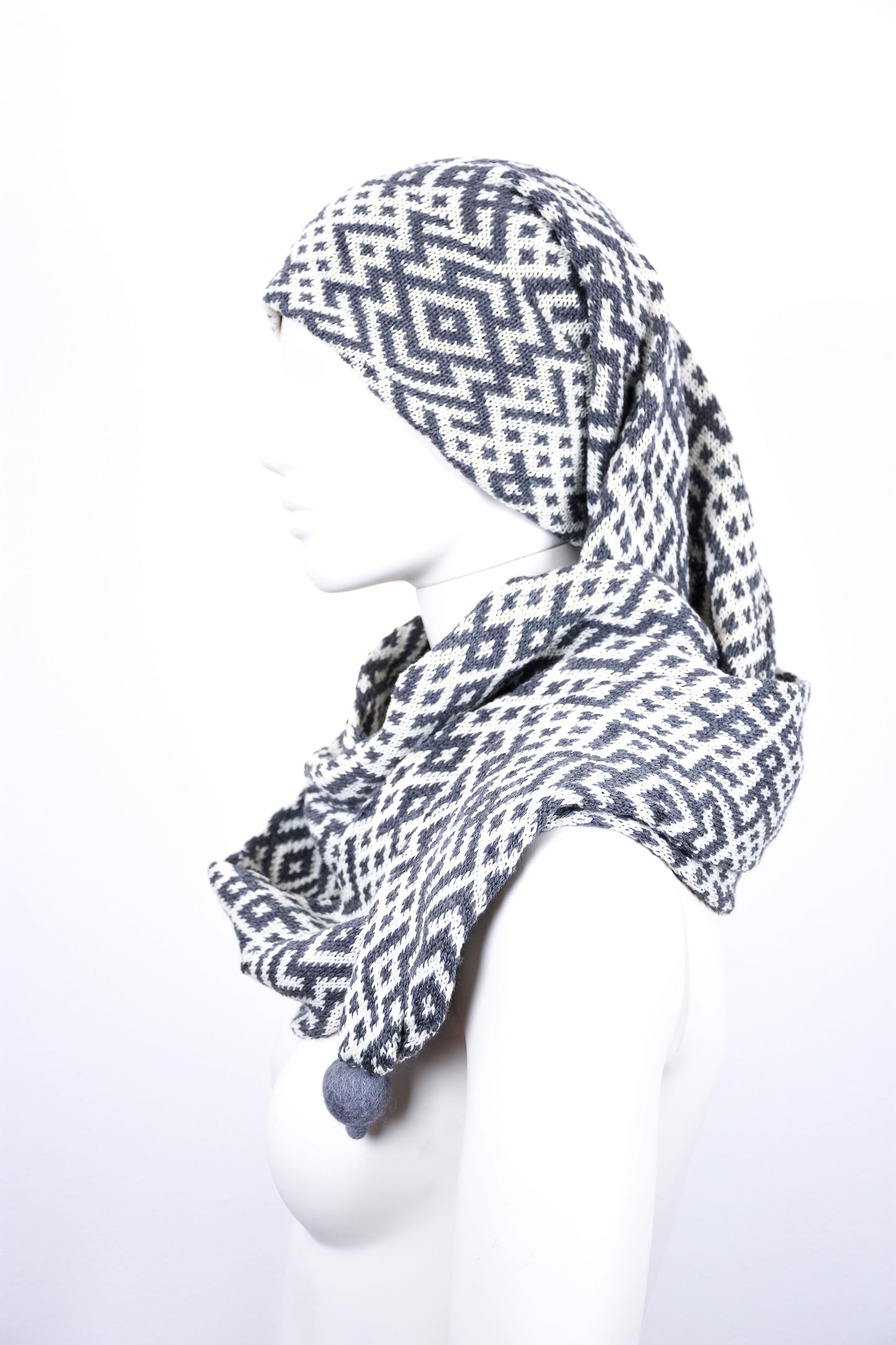 Lielvārde Motif Merino Hat Scarf – 2-in-1 Knit Hat & Scarf with Handmade Pom, Soft Cotton Forehead Lining