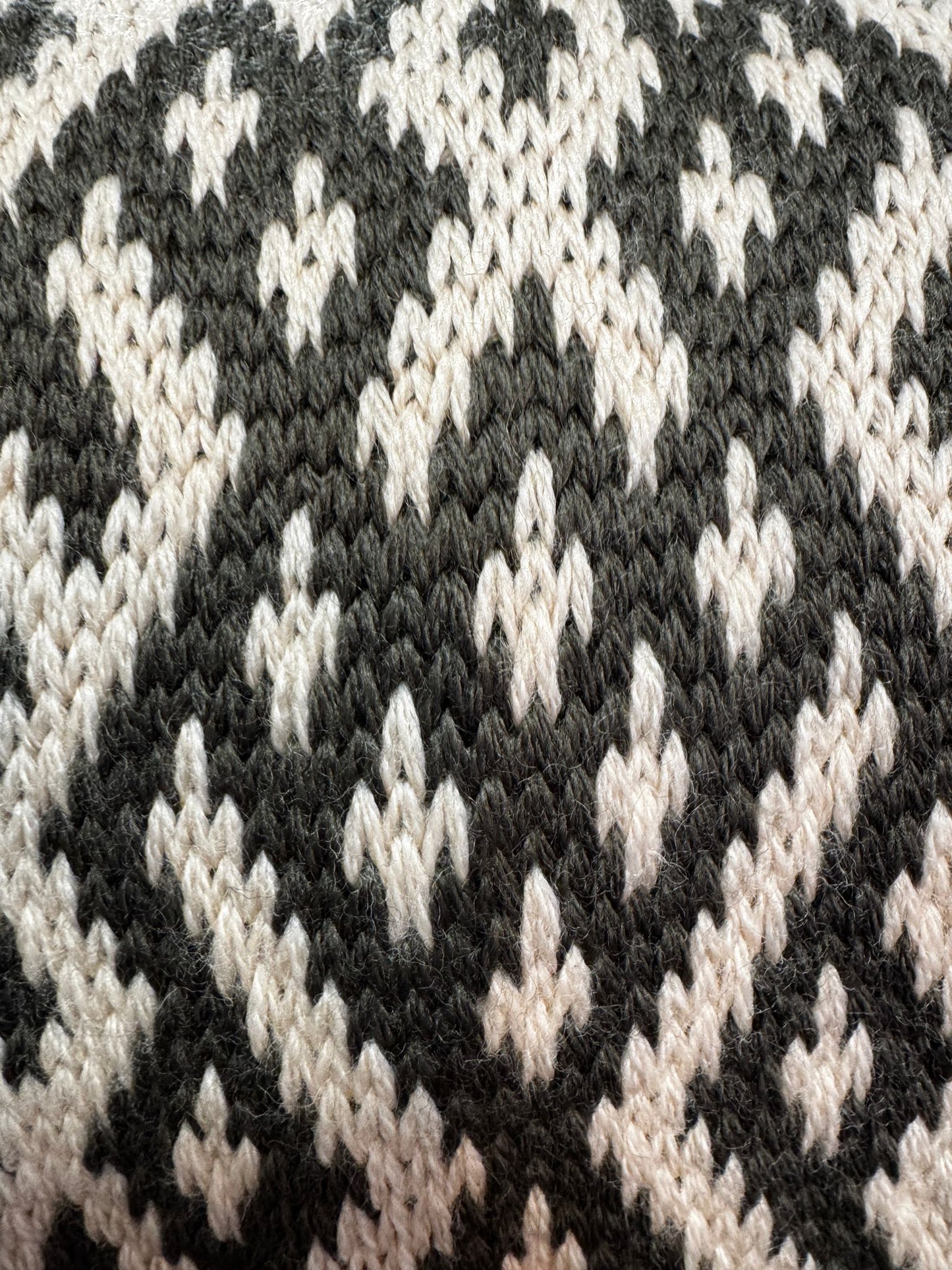 Lielvārde Motif Merino Hat Scarf – 2-in-1 Knit Hat & Scarf with Handmade Pom, Soft Cotton Forehead Lining